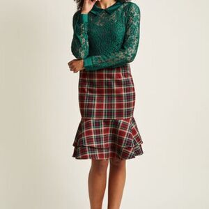 Modcloth Tiered Ruffle Red Plaid Pencil Skirt Sz M